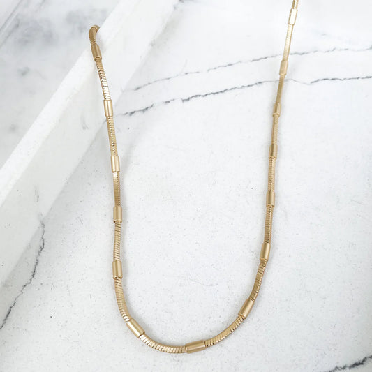 GOLD SPOKES CHAIN NECKLACE